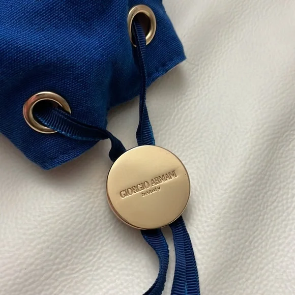 Giorgio Armani  Beauty My Way Blue makeup bag pouch - Picture 10 of 11